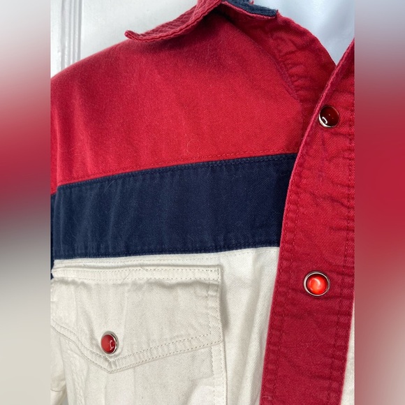 Wrangler Vintage 90’s Red, White, and Blue Western Shirt w Red Pearl Snaps - Picture 2 of 5